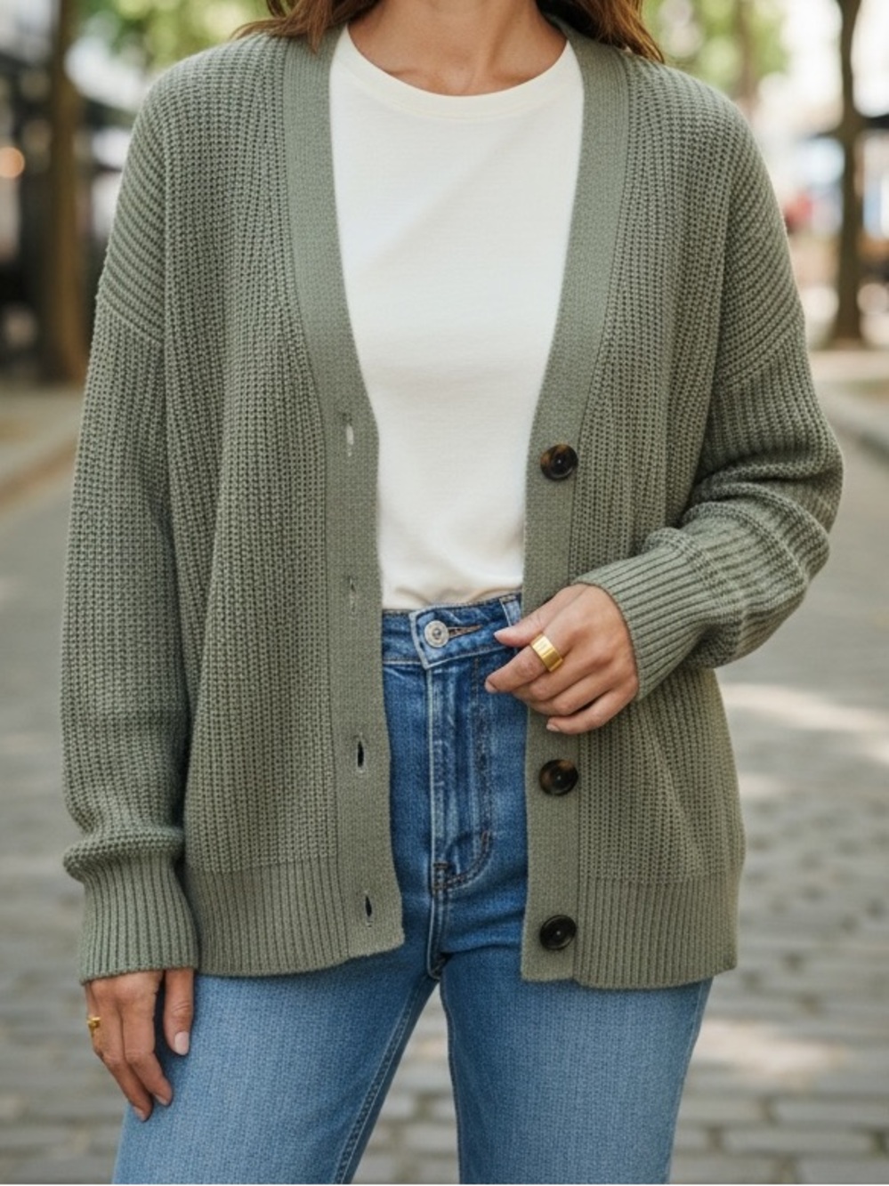 American Eagle Outfitters Sweater